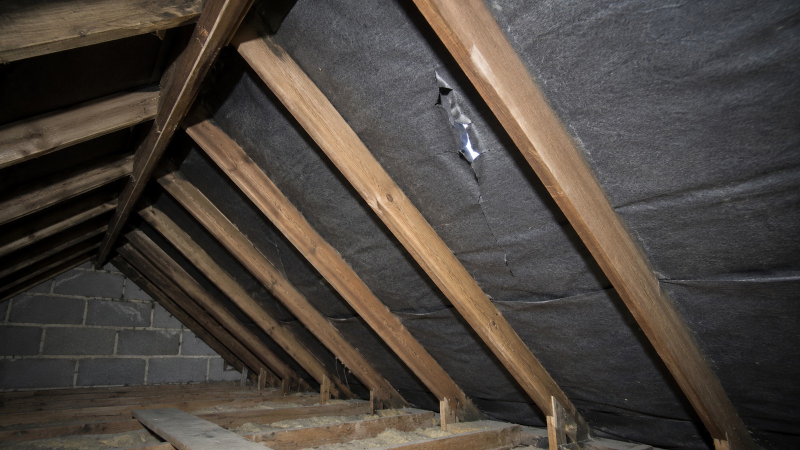 Roofing image for damaged roofing felt under tiles in blackpool